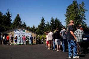 Seattle-Area's 2nd Marijuana Retailer Opens to a Crowd With Plenty of Supply